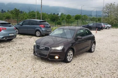 Audi A1  1.6 TDi  105 ps